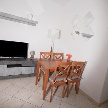 Delightful Apartment Close To The Center Ostie Extérieur photo