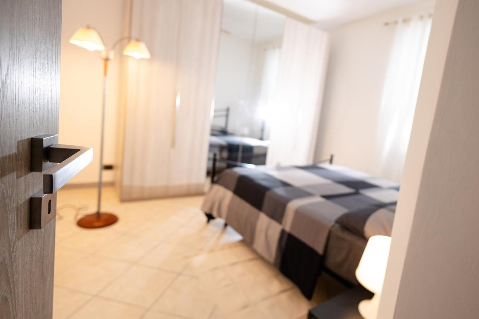 Delightful Apartment Close To The Center Ostie Extérieur photo